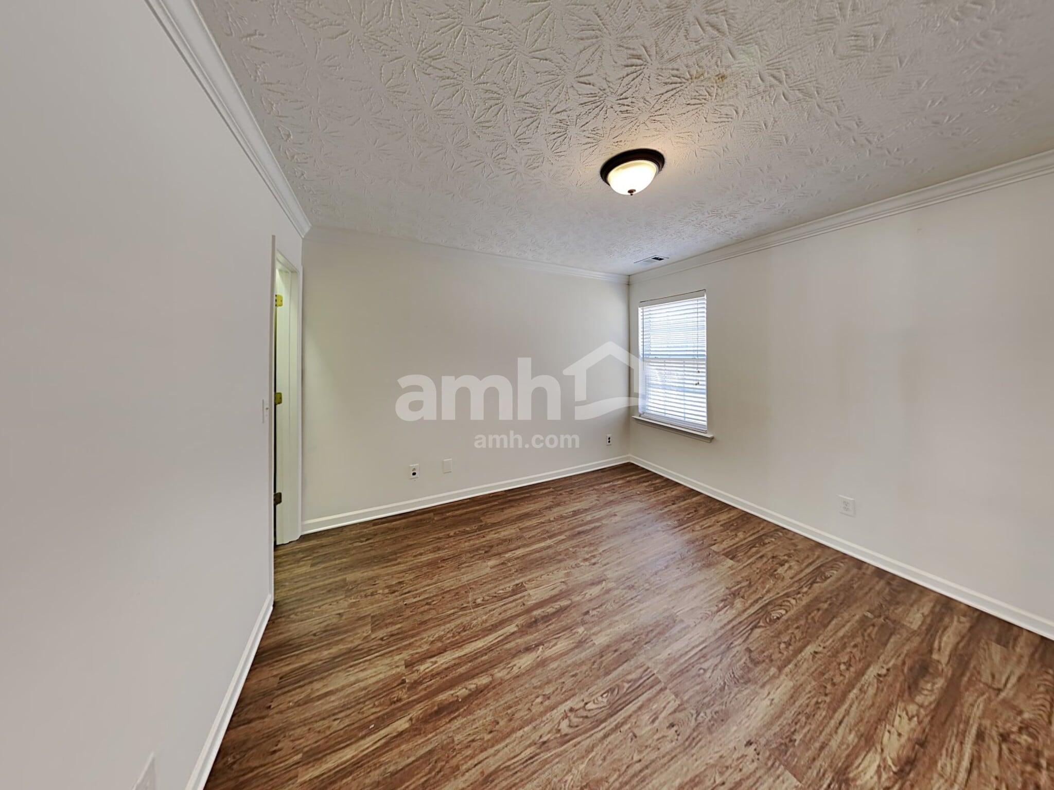 Building Photo - 218 Wild Flower Ln