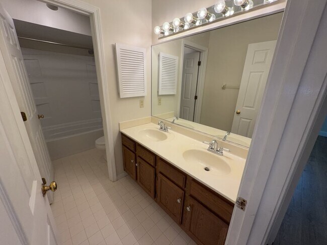 Building Photo - 5659 Sage Meadow Ct