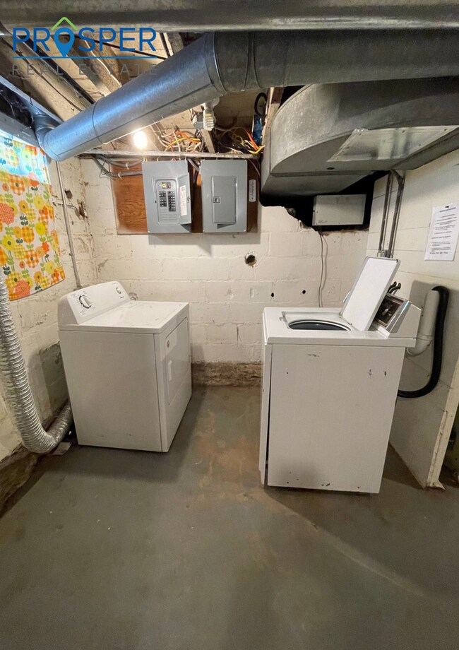 Primary Photo - CH828X