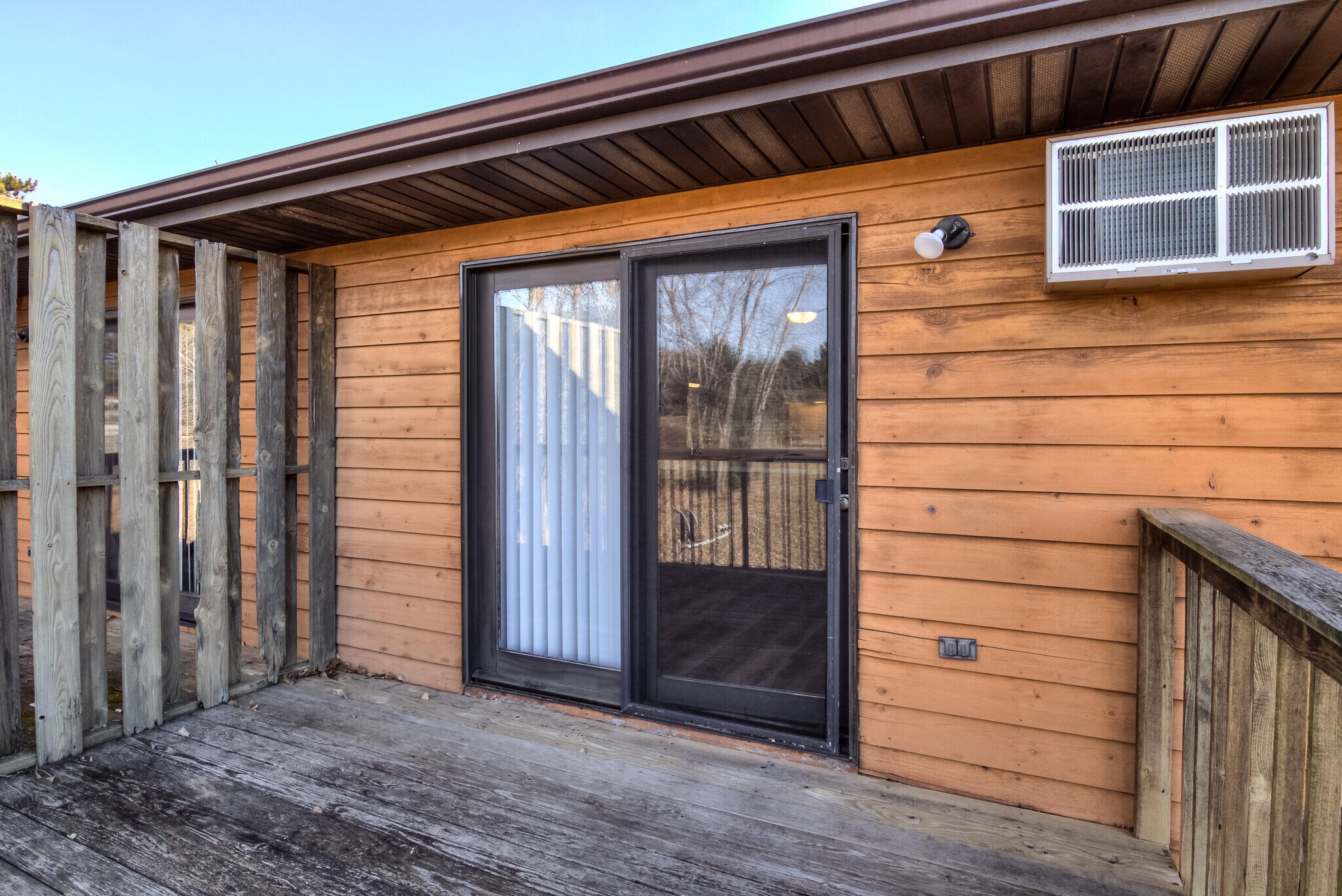 Building Photo - 632 Saxonwood Rd