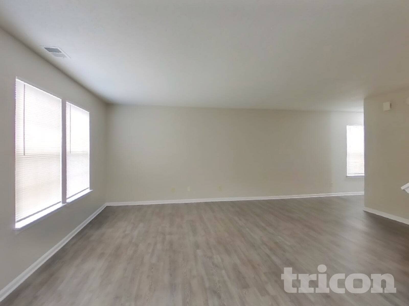 Building Photo - 5956 Portman Pl