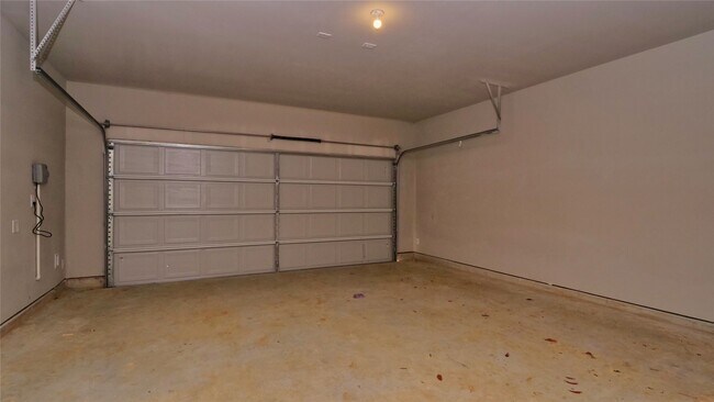 Building Photo - 2225 Angie Kaye Dr