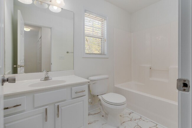 Building Photo - Stylish 3 Bedroom Home in The Sought-After Lake Carolina