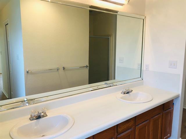 Building Photo - 15171 Mitchell Bend Ct