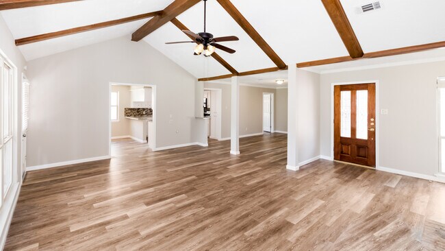 Building Photo - Amazing 4 bedroom house in Houston, TX