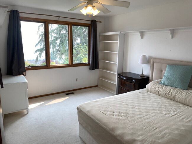 Building Photo - 4628 175th Ave SE