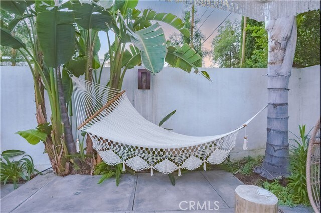 Building Photo - 4444 Canoga Ave