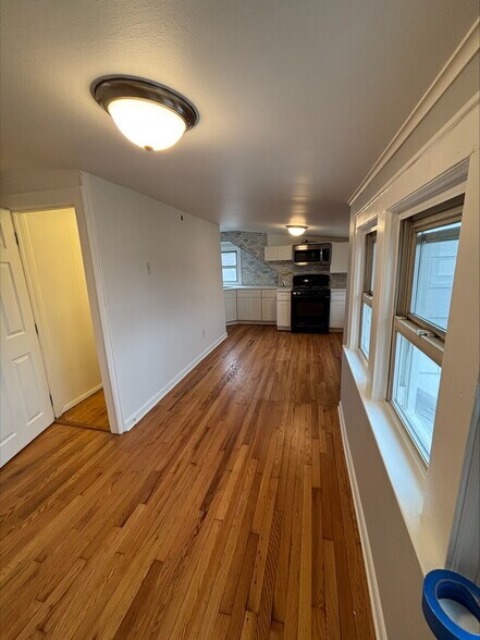 Building Photo - 58 Belmount Ave