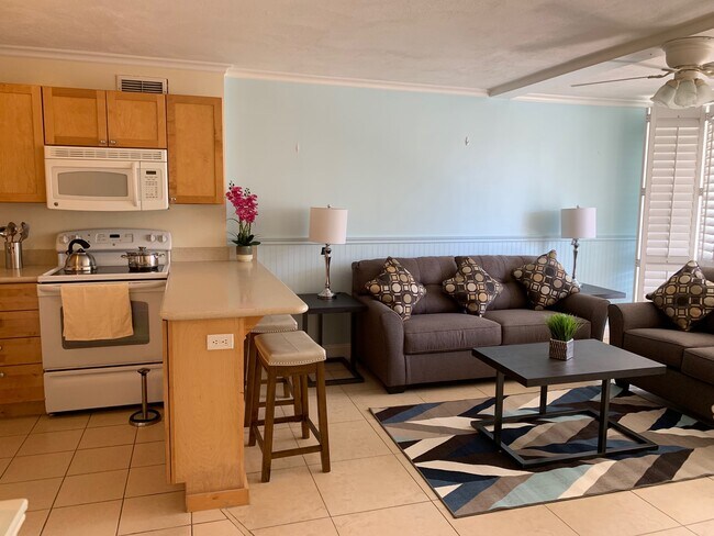 Building Photo - 430 Kaiolu St