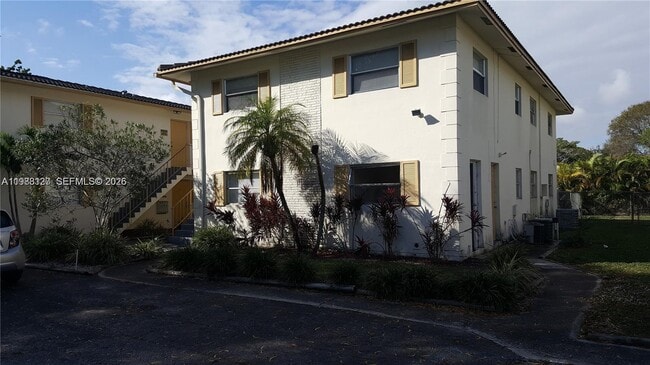 Building Photo - 3090 Coral Springs Dr