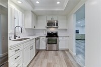 Building Photo - 5515 Paseo Del Lago W