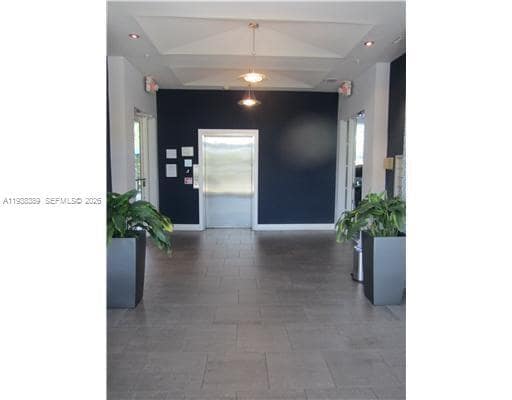 Building Photo - 1789 NE Miami Gardens Dr