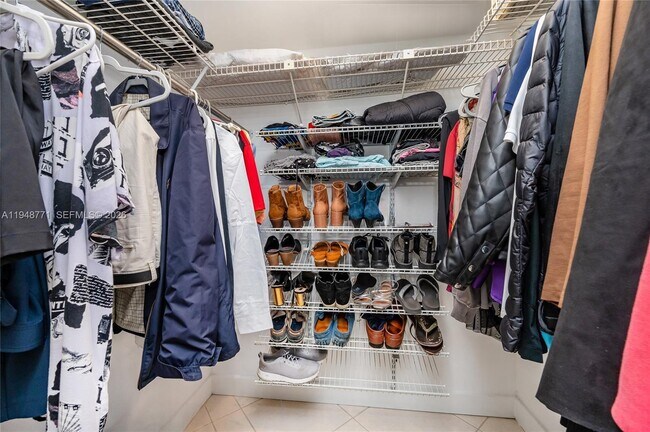 Building Photo - 7933 West Dr