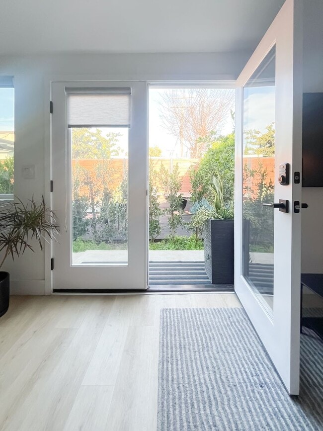 Building Photo - Open to 3 Month Short Term lease .Brand New Private Guest House for rent In Jefferson Park