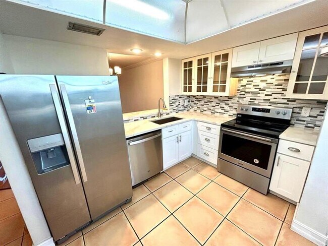 Building Photo - 7608 NW 18th St