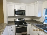 Building Photo - 4417 Chestnut St