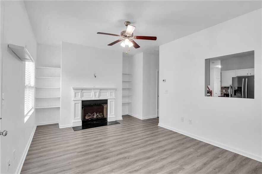 Building Photo - 2827 Creek Bottom Ct