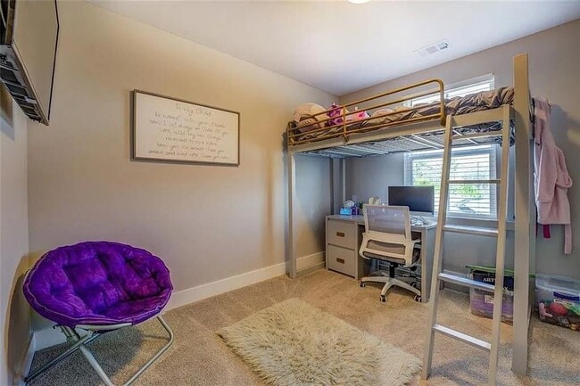 Building Photo - 1840 Eastmore Ave SW