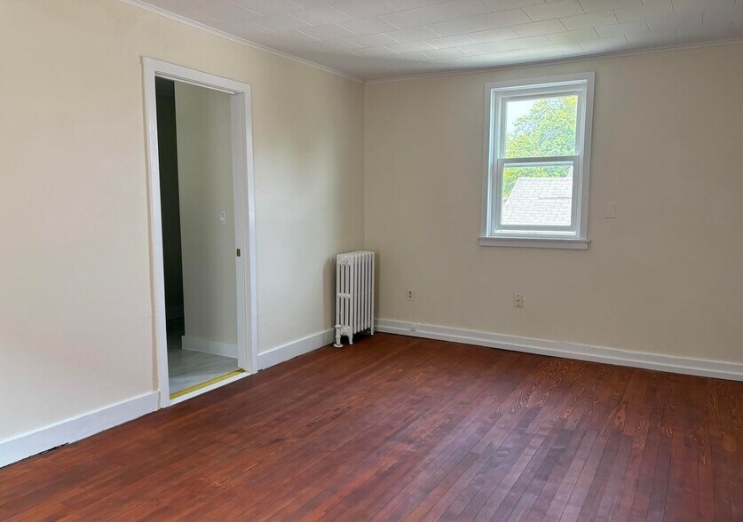 Living Room - 56 Cedar St
