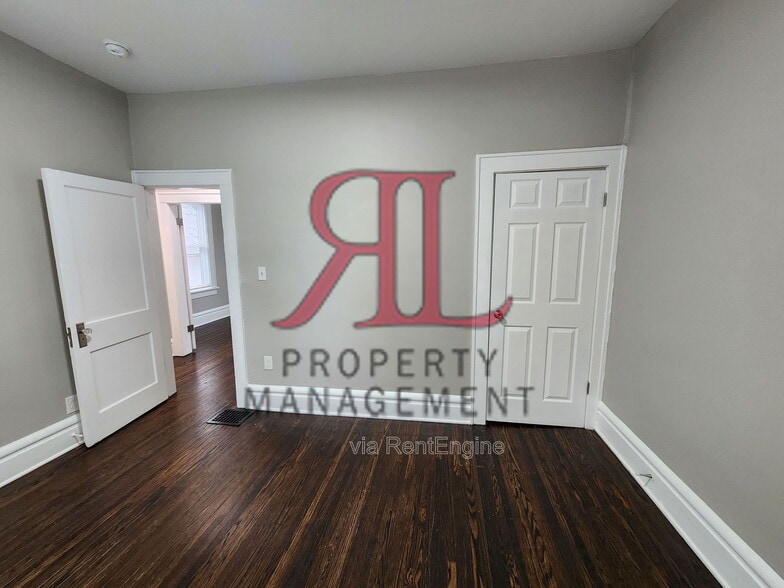 Building Photo - 644 S Champion Ave