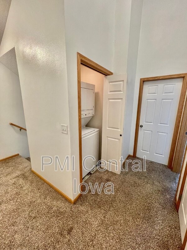 Building Photo - 1262 SE Village View Ln