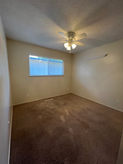 Building Photo - 39 Santos Way