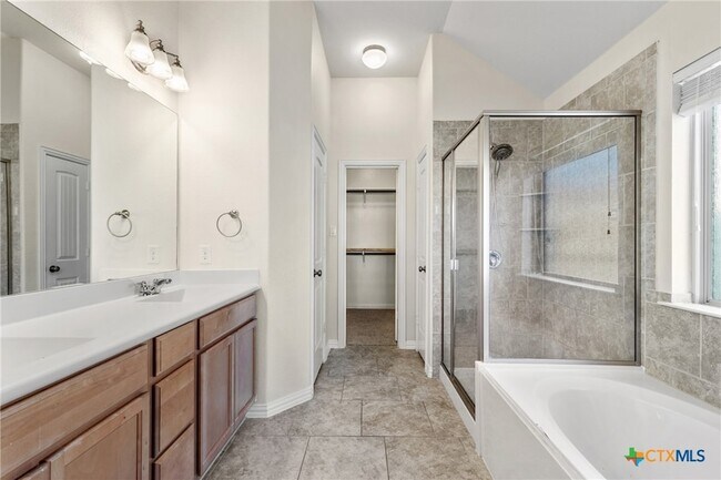 Building Photo - 1025 Arvada Dr