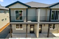 Building Photo - 930 Molalla Ave