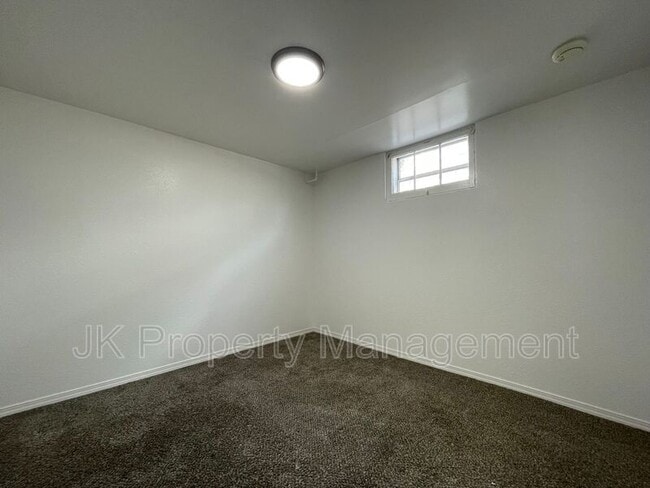 Building Photo - 2510 2nd Ave N