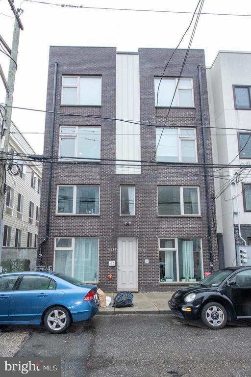 Building Photo - 1538 Ogden St