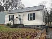 Building Photo - 445 Reynolda Dr