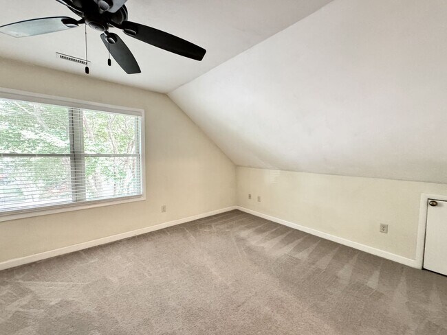 Building Photo - Available NOW! Unique Home in Wesleyan Cha...