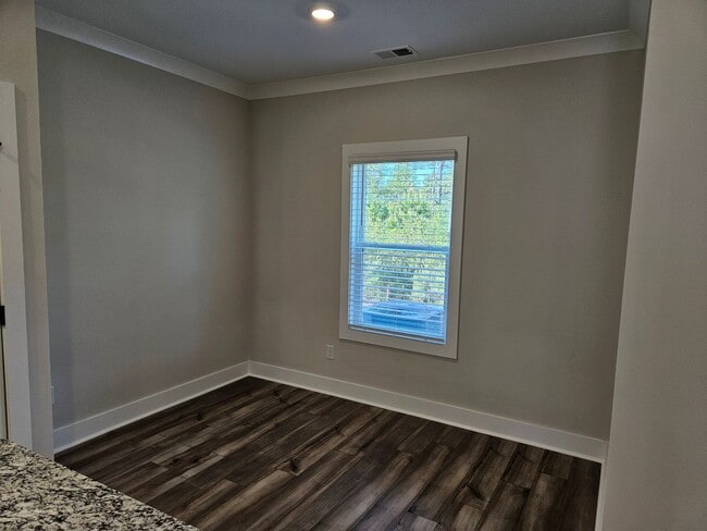 Building Photo - Brand new 3 bedroom 2 bath home in the Sou...