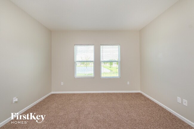 Building Photo - 5654 Alexander Springs Pl