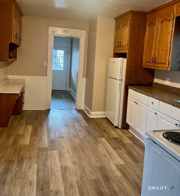 Building Photo - 166 Laurel Ave