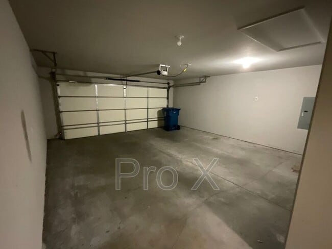 Building Photo - 2824 Jefferson Ave