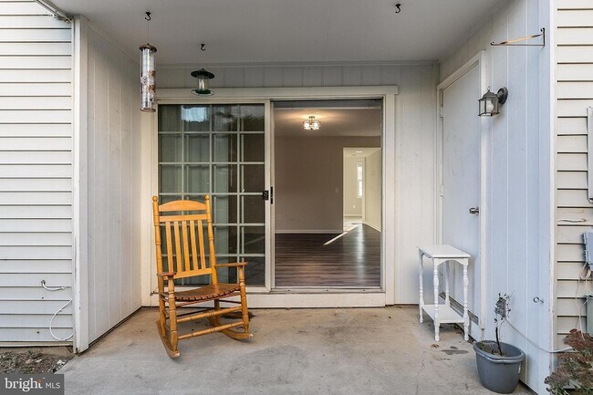 Building Photo - 110 Prosperity Ave SE