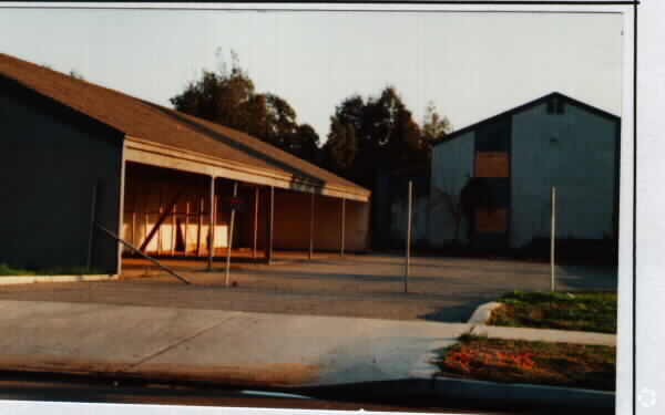 16405 Valencia Avenue - 16405 Valencia Ave