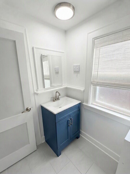 Building Photo - 311 Comstock Ave