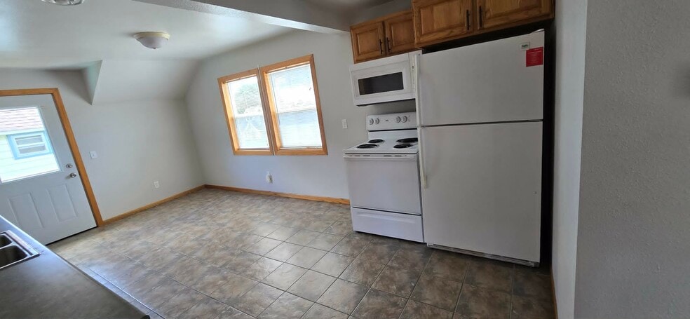 kitchen - 818 Main St