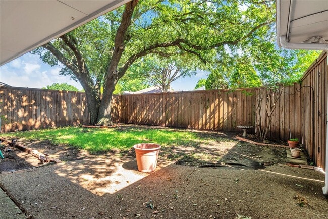 Building Photo - 4445 Jenning Dr