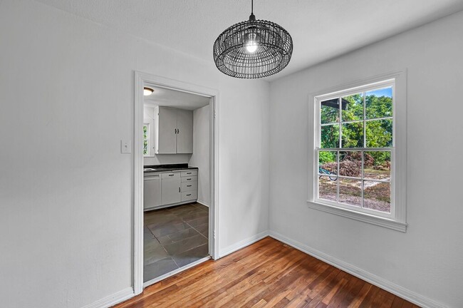 Building Photo - Charming 2BD 1BA Home in Waco - Available in April!