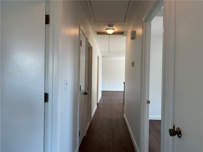 Building Photo - 11 Pocono Rd