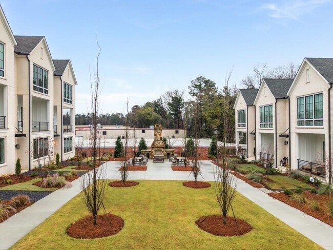 Building Photo - 2641 Mackintosh Ct