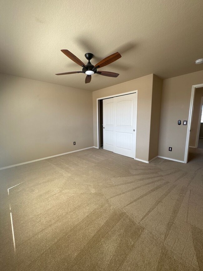 Building Photo - 10732 Echo Canyon Dr