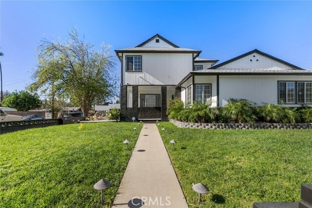 Building Photo - 11001 Collett Ave