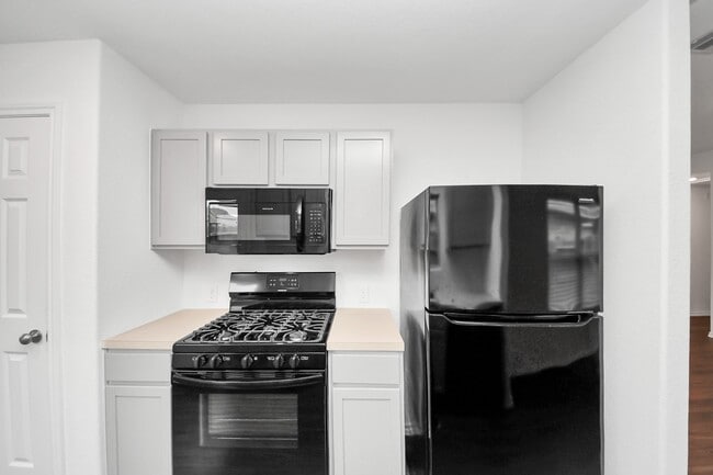 Building Photo - 32615 Orchard Haze Dr