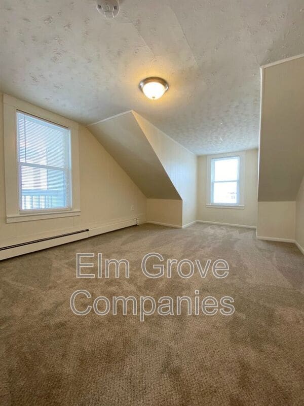 Building Photo - 58 Pennacook St