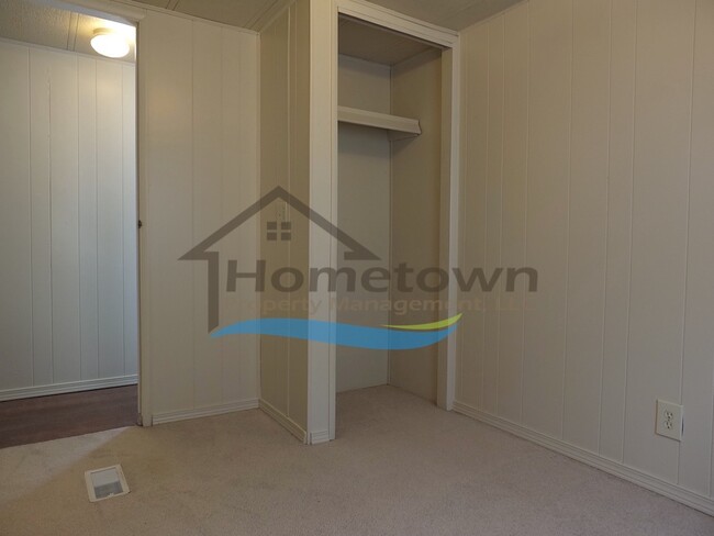 Building Photo - Spacious 2 Bedroom Home with Wood Stove in...