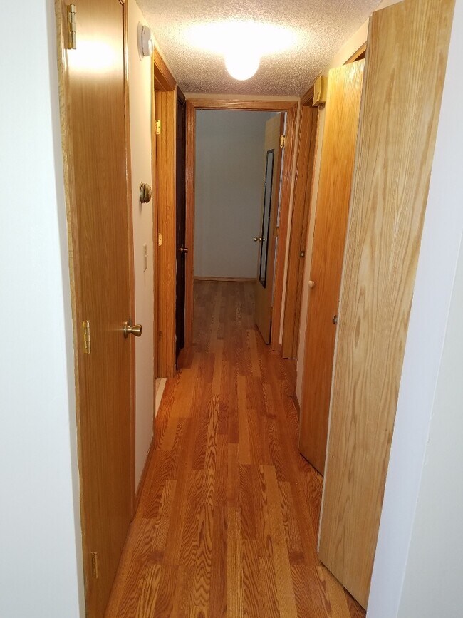 Building Photo - 4836 E Funston St